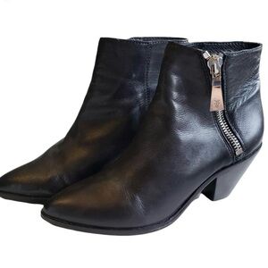 Frye Black Leather Heeled Boots